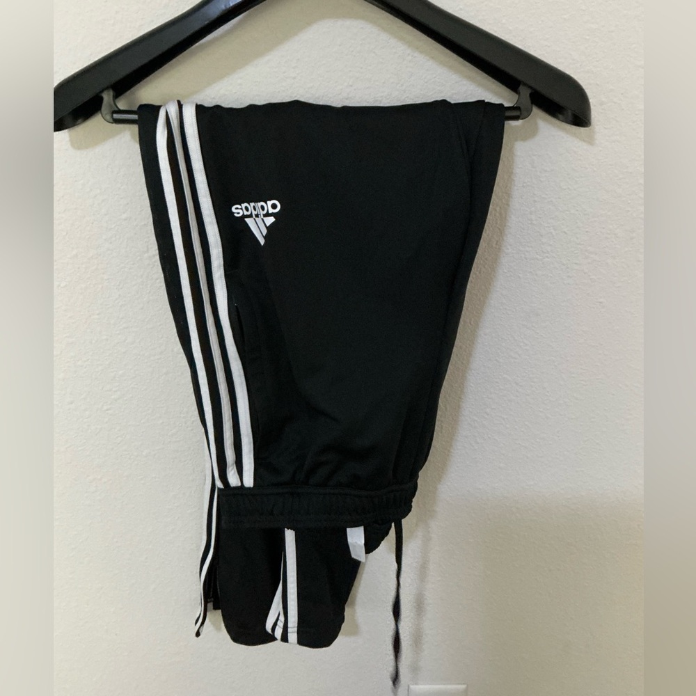 Adidas sweatpants